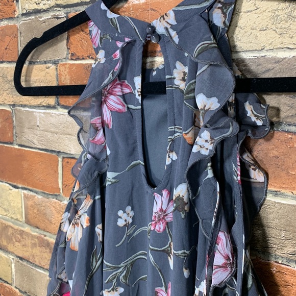 Xhilaration ruffle sleeve dress - Picture 8 of 8